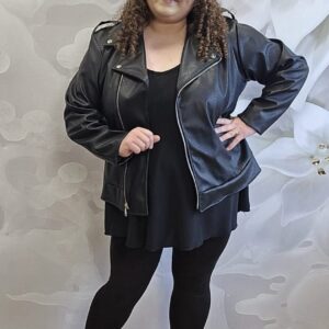 Ramoneska Skórka Eco Plus Size – stylowa kurtka ze srebrnymi zamkami - obrazek 4