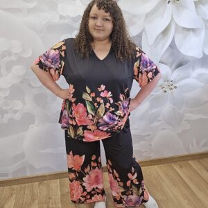 Komplet Plus Size z Kwiatowym Nadrukiem – włoska wiskoza (bluzka + spodnie) - obrazek 3