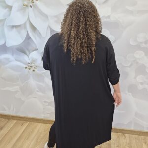 Narzutka Dłuższa Plus Size - Czarna - obrazek 5
