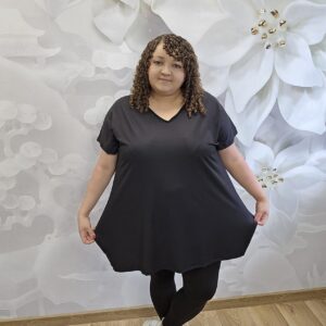 Tunika Fantazja Plus Size – Gładka Czarna - obrazek 3