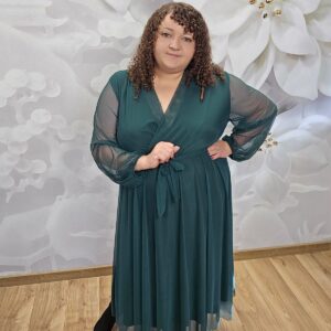 Sukienka Siatka Plus Size w zieleni butelkowej – zwiewny dół z siateczki