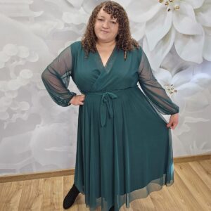 Sukienka Siatka Plus Size w zieleni butelkowej – kopertowy dekolt i pasek w talii